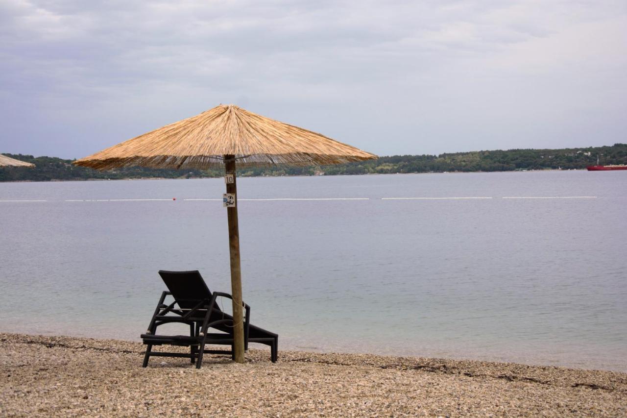 Ferienwohnung Sommer Novigrad  Ngoại thất bức ảnh